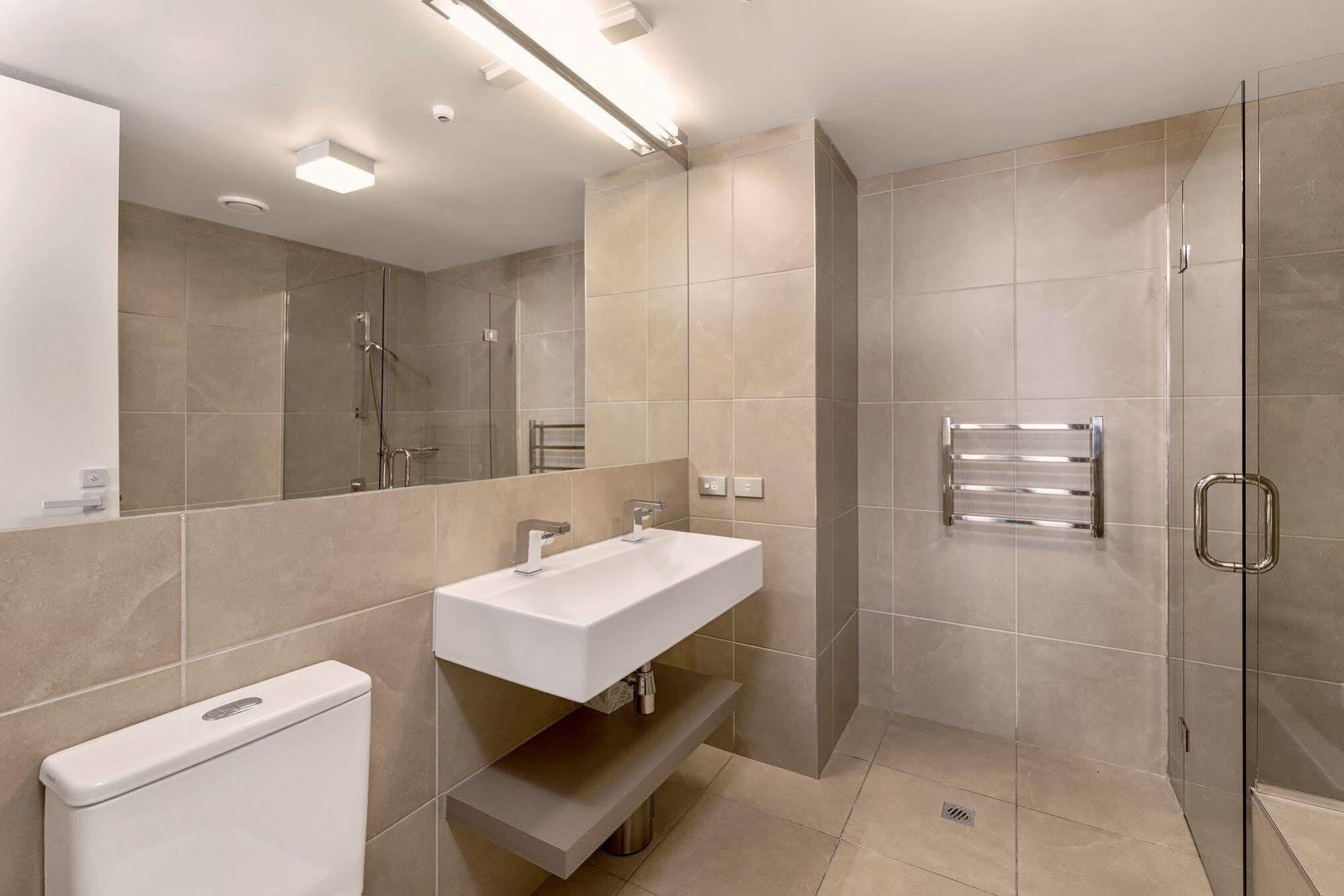 Highview 4*