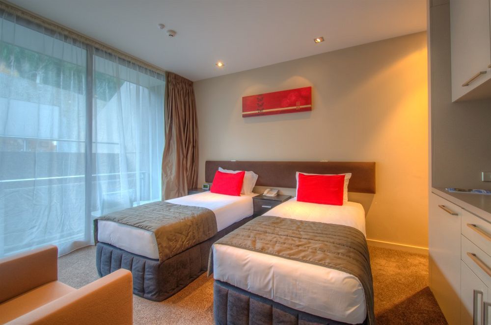 Highview 4*