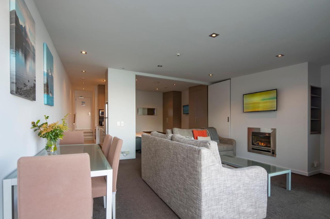 Highview 4*